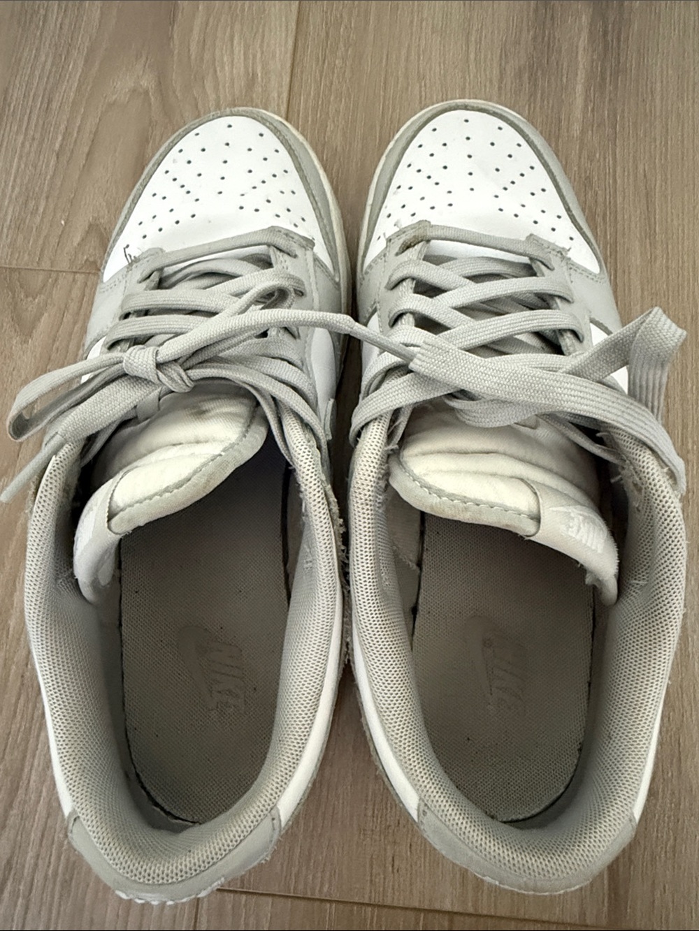 Men Nike Dunks - Picture 6 of 9